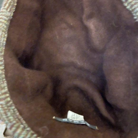 🎉Host Pick🎉 Wool Hat houndstooth with flower - Picture 2 of 3